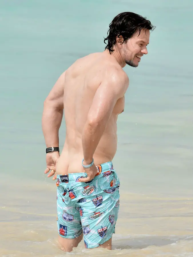 Mark Wahlberg Shirtless X Fringues De S Ries